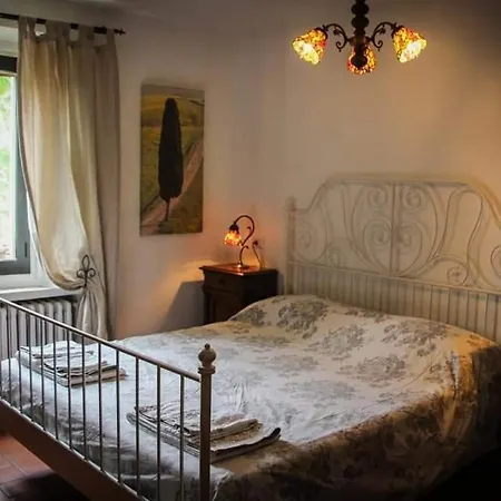 Podere Calvanella Bed & Breakfast