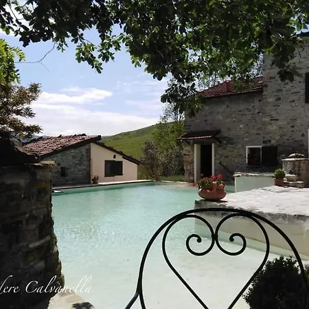 Il Podere Calvanella לינה וארוחת בוקר 3*