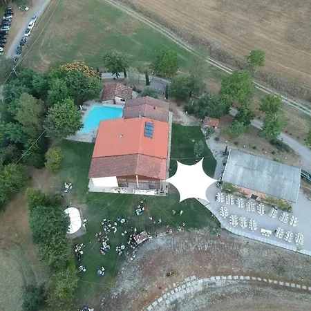 Podere Calvanella Bed & Breakfast *