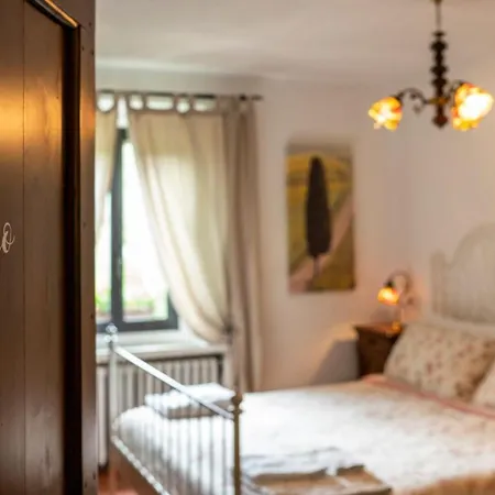 Podere Calvanella Bed & Breakfast *