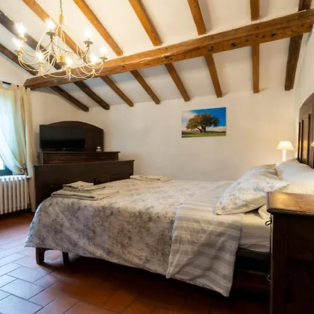 Podere Calvanella Bed & Breakfast *