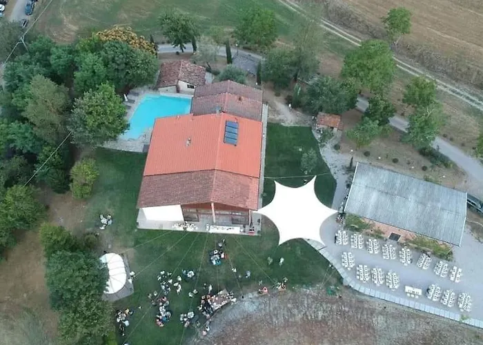 Il Podere Calvanella לינה וארוחת בוקר 3*