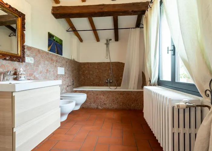 Il Podere Calvanella לינה וארוחת בוקר San Clemente (Bologna)