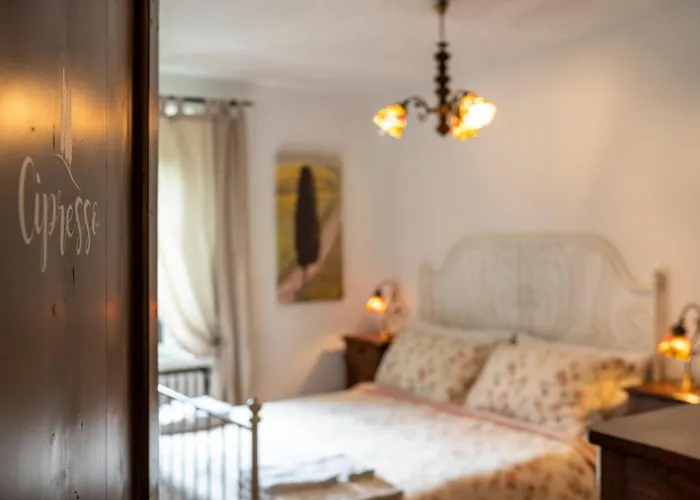 Il Podere Calvanella לינה וארוחת בוקר