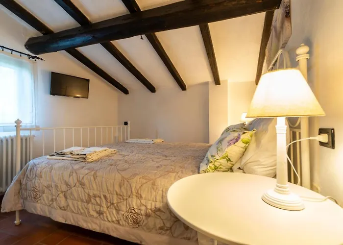 לינה וארוחת בוקר Il Podere Calvanella 3*